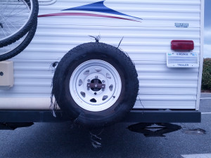 Blowout #1: Split tire damages plastic and metal fender